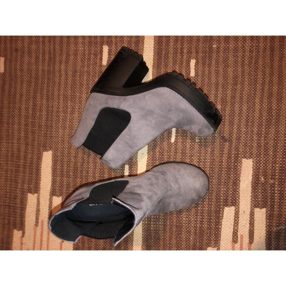 Forever 21 Shoes - Suede boots